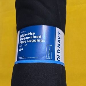 NWT❣️Old Navy Women's Black High-Waisted Fleece-Lined Flare Leggings